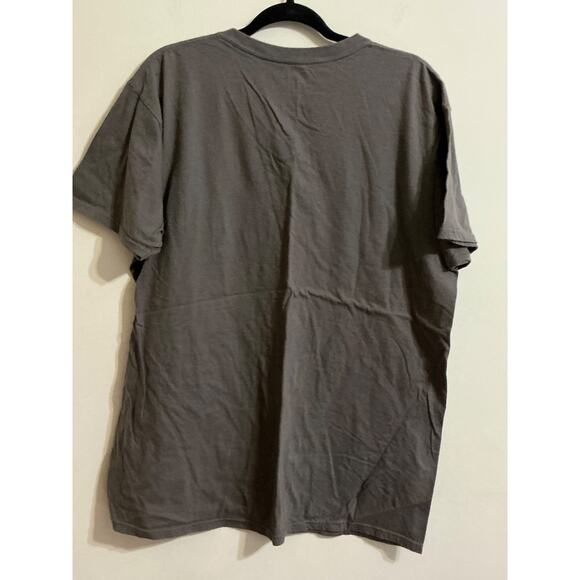 Gildan Men's Size XL (46-48)Gray Heavy Cotton Short Sleeve V-Neck T-Shirt - Picture 2 of 7